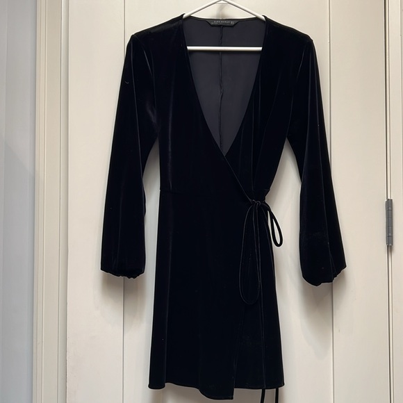 Zara Velvet Wrap Dress - Picture 1 of 5